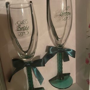 Jamie Lynn Toasting Flutes Set